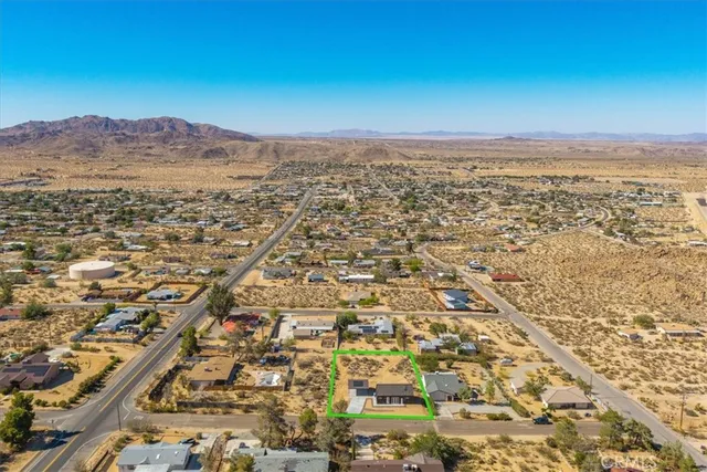 $360,000 | 61850 Alta Mura Drive, Joshua Tree, CA 92252