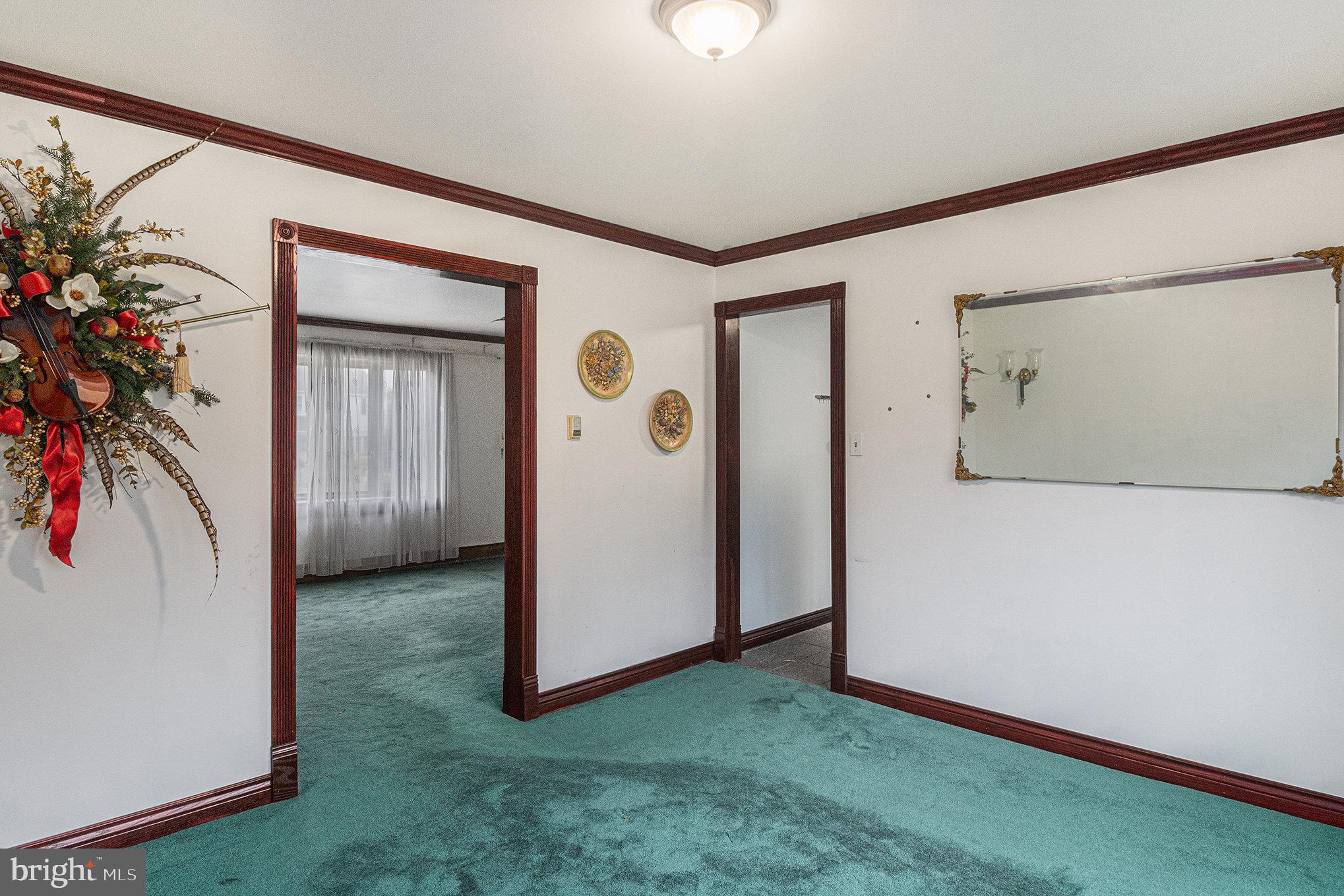 2537 Hamilton Court Warrington, PA 18976 - Photo 12 of 39 Dining Room