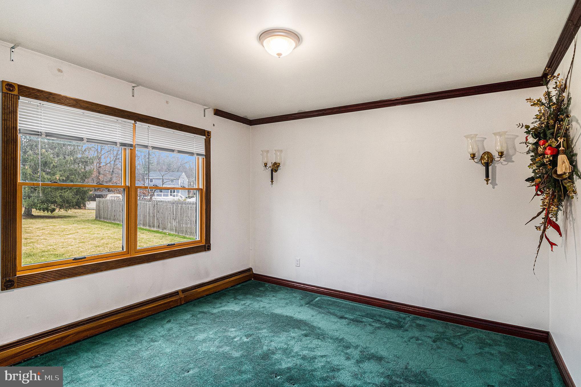 2537 Hamilton Court Warrington, PA 18976 - Photo 13 of 39 Dining Room