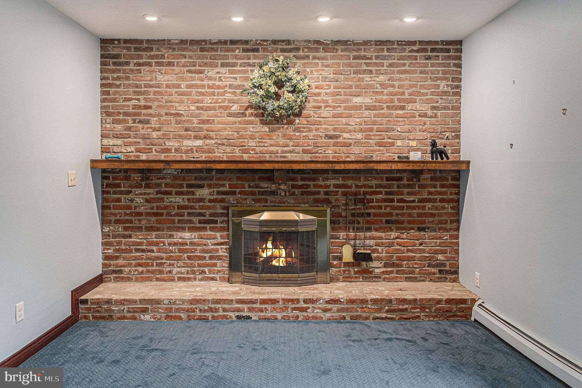 2537 Hamilton Court Warrington, PA 18976 - Photo 15 of 39 Family Room Fireplace