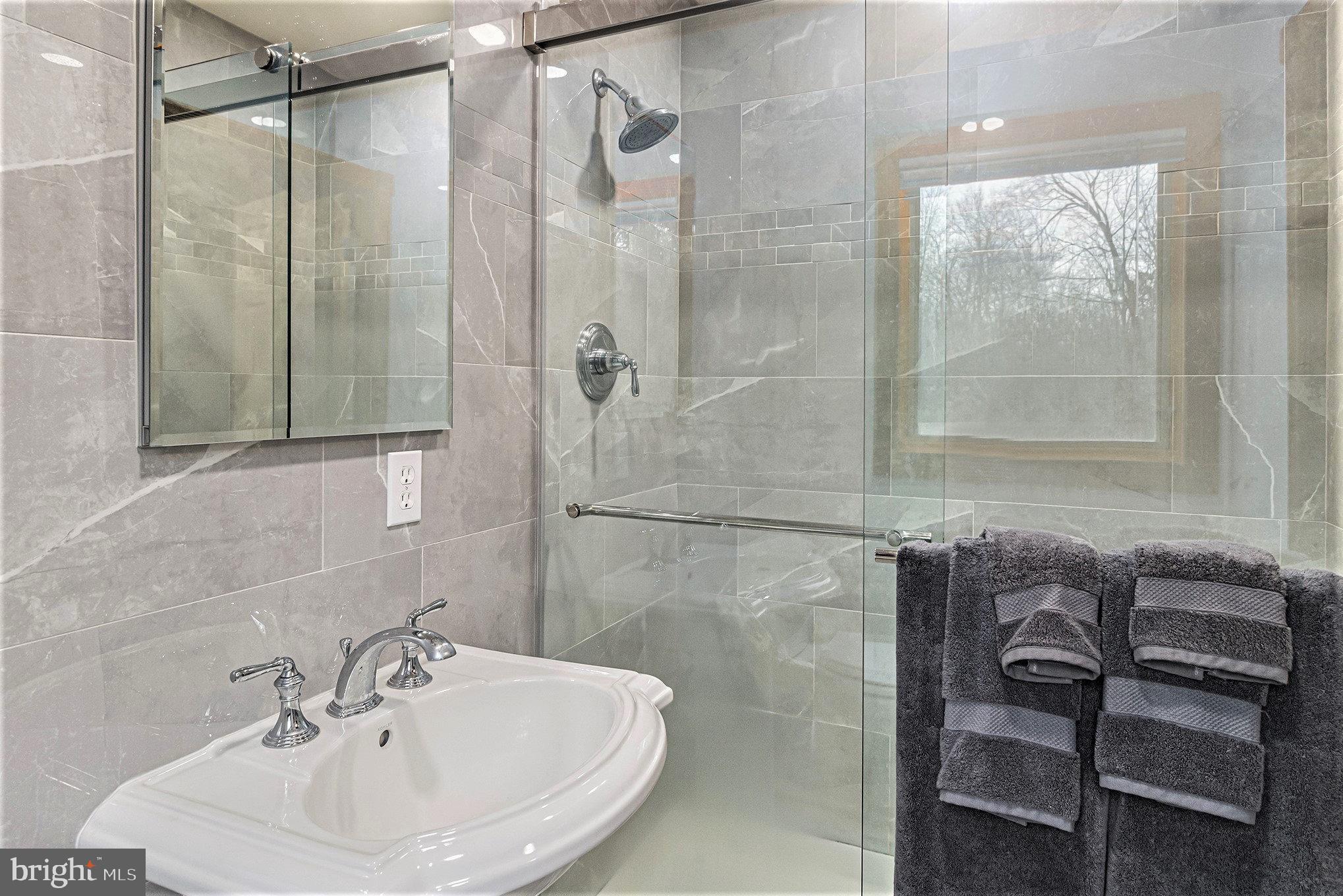 2537 Hamilton Court Warrington, PA 18976 - Photo 22 of 39 Master Bathroom