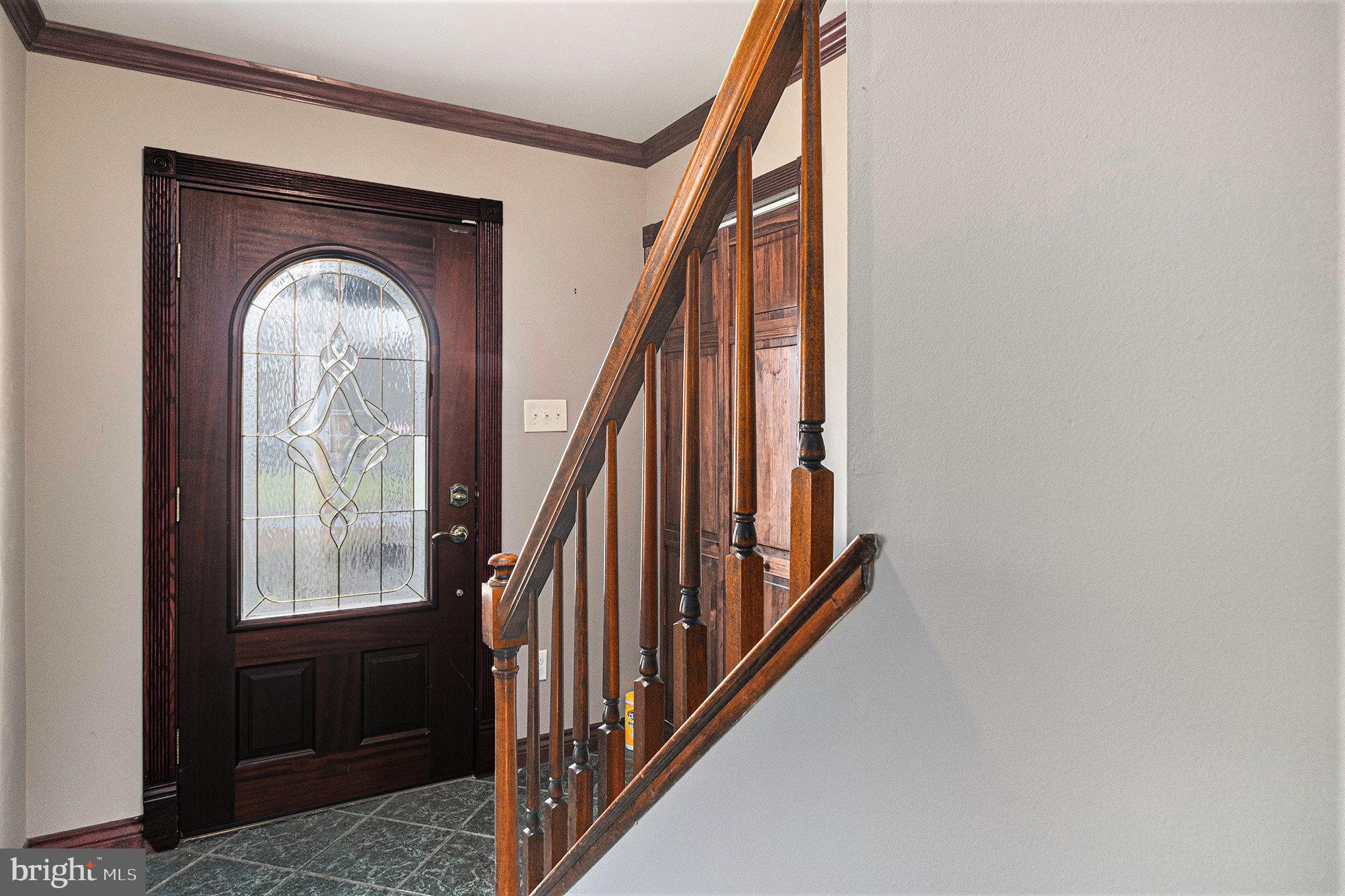 2537 Hamilton Court Warrington, PA 18976 - Photo 5 of 39 Foyer