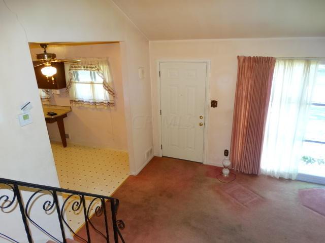 4966 Justin Road Columbus, OH 43227 - Photo 3 of 20 Gallery Image 3