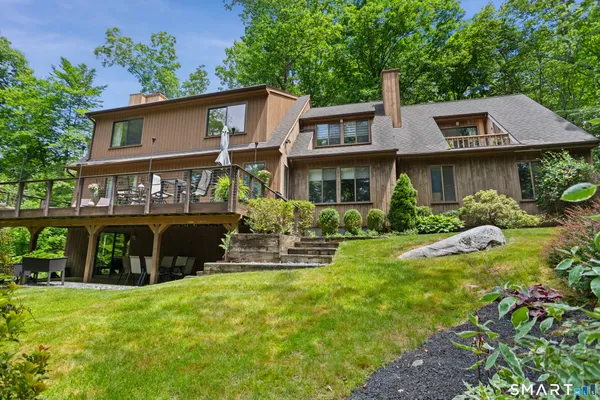 $690,000 | 15 Merwin Brook Road, Brookfield, CT 06804