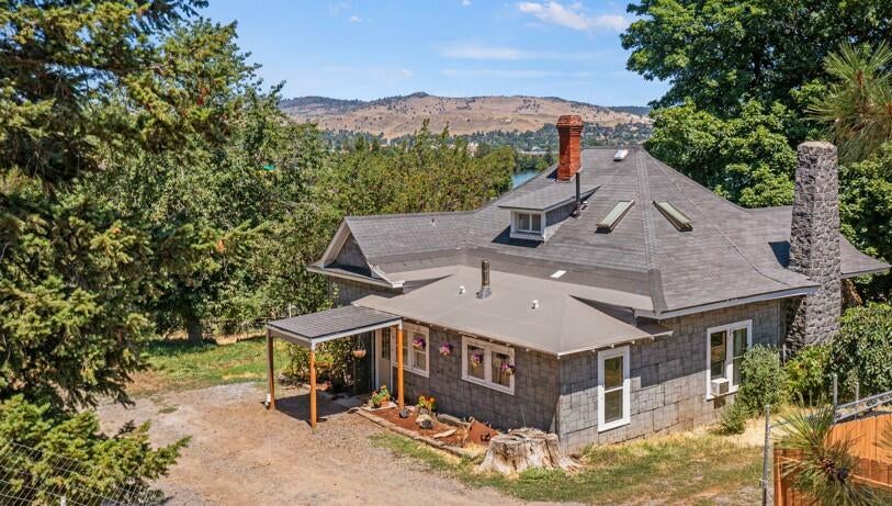 710 Riverside Drive Klamath Falls, OR 97601 - Photo 1 of 53 1