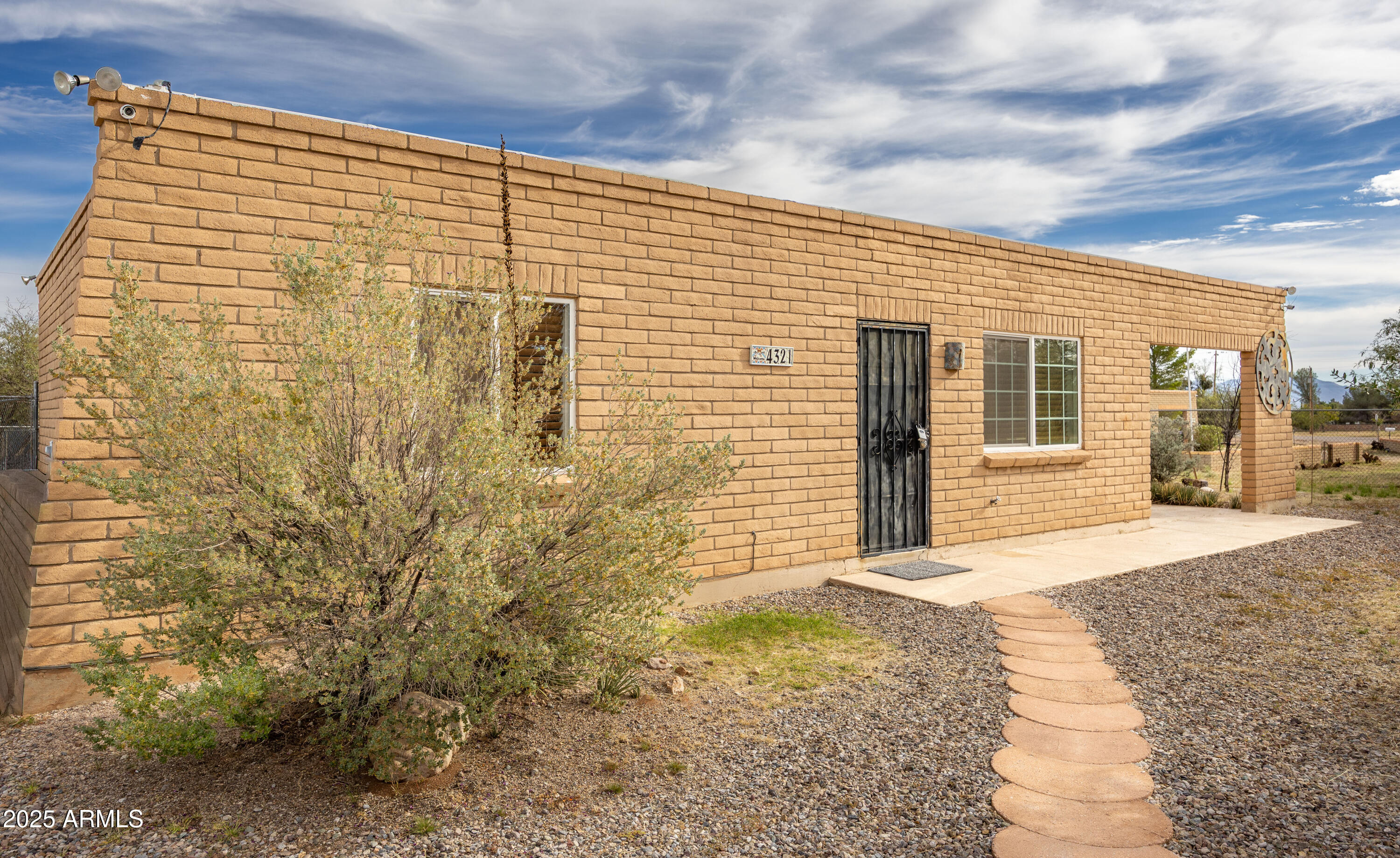 4321 East Gardner Road Sierra Vista, AZ 85650 - Photo 3 of 28 0M5A6393