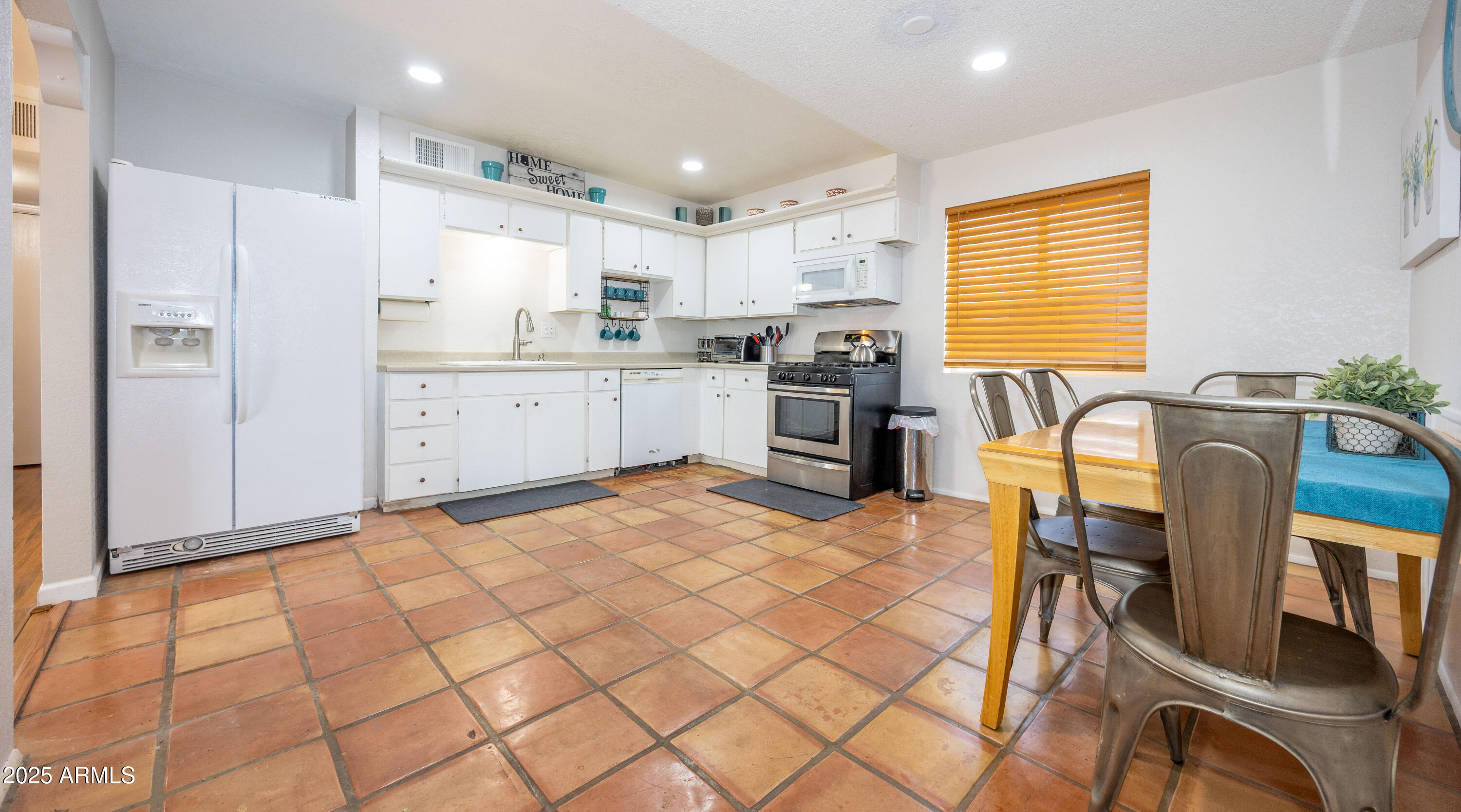 4321 East Gardner Road Sierra Vista, AZ 85650 - Photo 9 of 28 0M5A6360