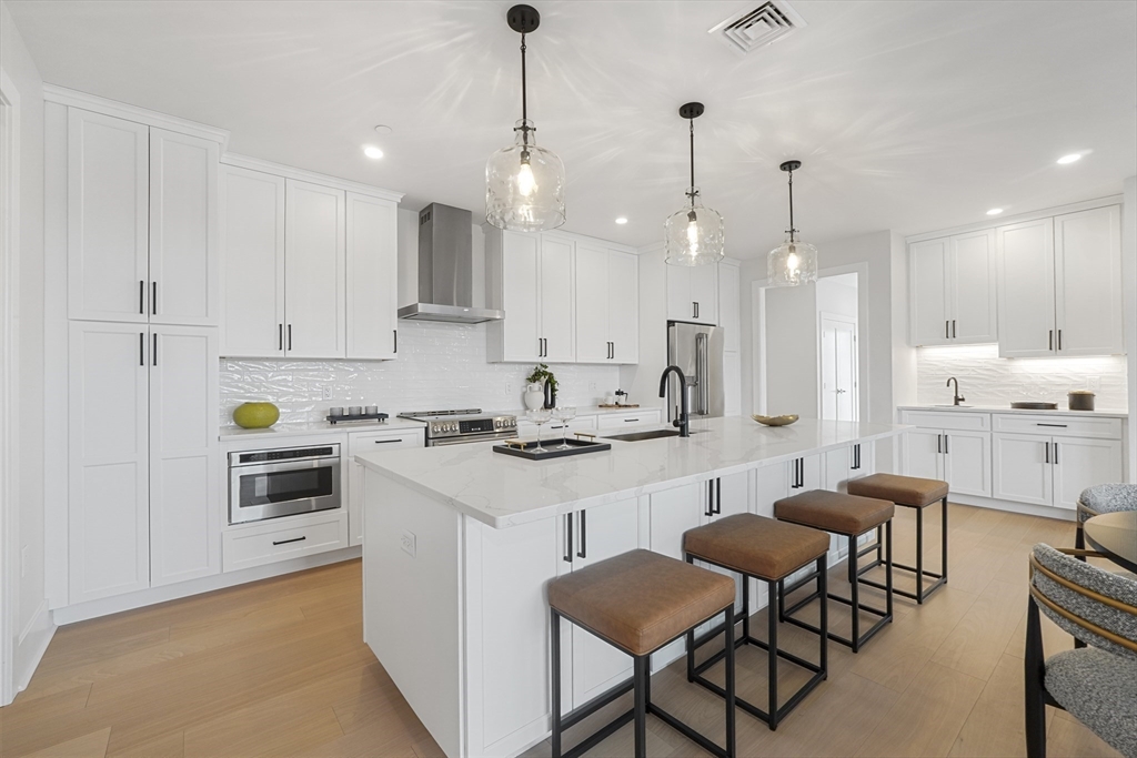 62 Foundry Street, Unit 505 Wakefield, MA 01880 - Photo 5 of 38