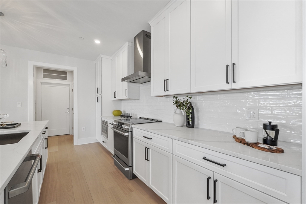 62 Foundry Street, Unit 505 Wakefield, MA 01880 - Photo 8 of 38