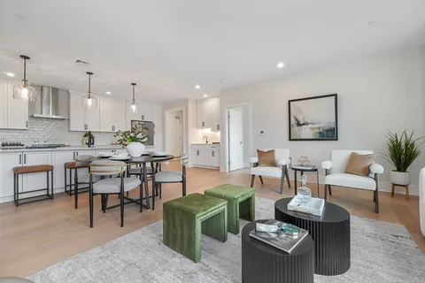 $979,900 | 62 Foundry Street, Unit 505, Wakefield, MA 01880