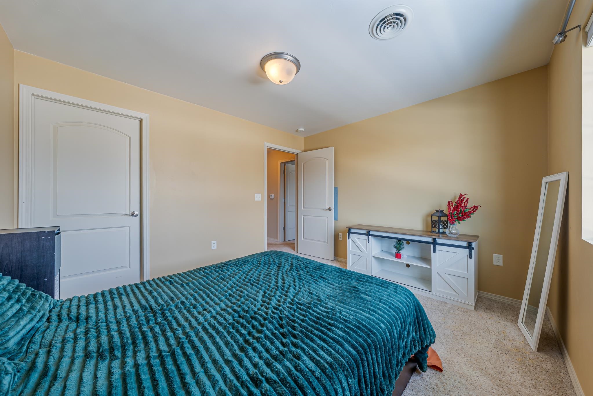 4735 North Newcastle Lane, Unit D Appleton, WI 54913 - Photo 27 of 35