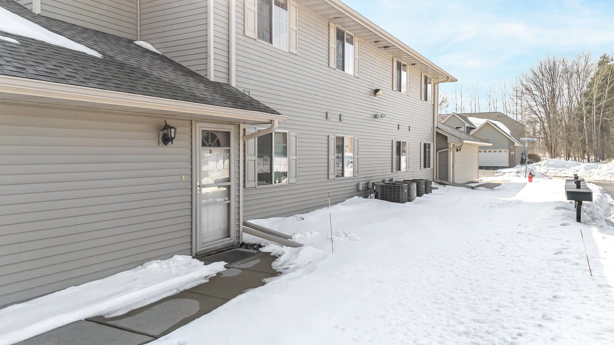 4735 North Newcastle Lane, Unit D Appleton, WI 54913 - Photo 5 of 35