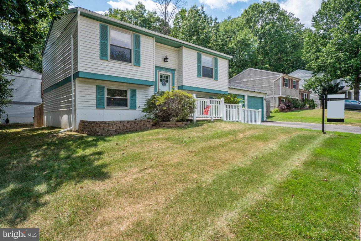 8462 Rippled Creek Court Springfield, VA 22153 - Photo 2 of 36 Gallery Image 2