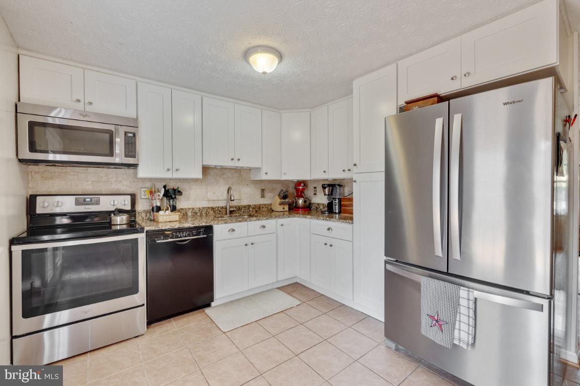 8462 Rippled Creek Court Springfield, VA 22153 - Photo 11 of 36 Gallery Image 11