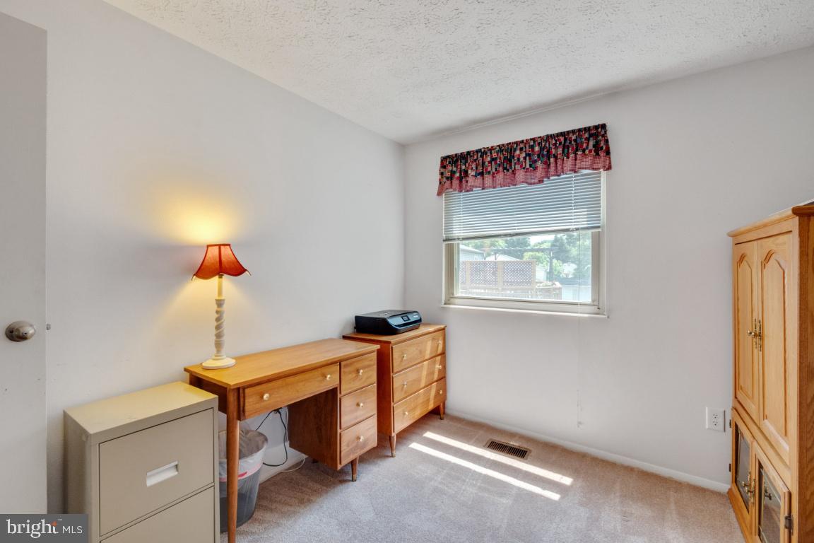 8462 Rippled Creek Court Springfield, VA 22153 - Photo 15 of 36 Gallery Image 15