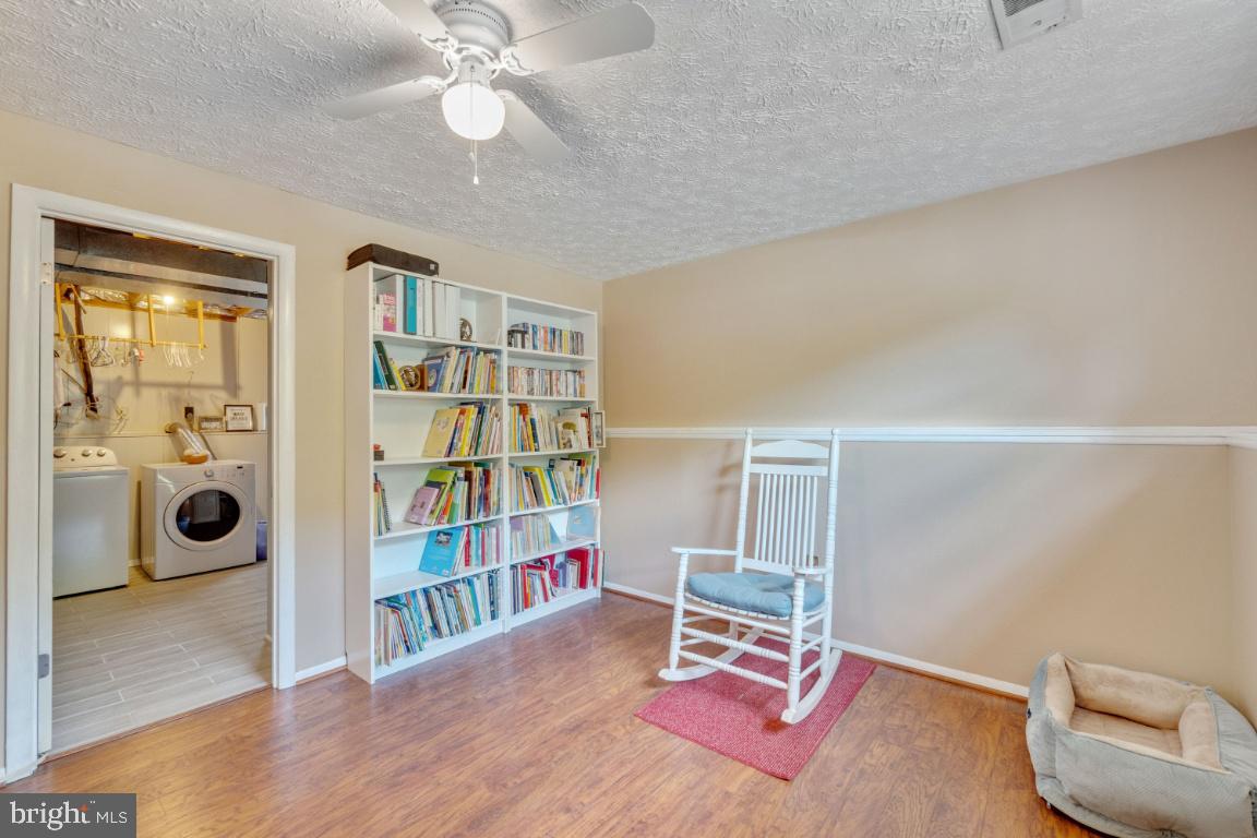 8462 Rippled Creek Court Springfield, VA 22153 - Photo 28 of 36 Gallery Image 28