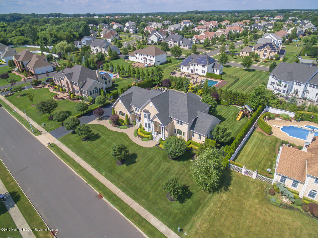 4 Hanging Rock Road Freehold, NJ 07728 - Photo 38 of 49 4 Hanging Rock Rd Freehold NJ-large-042-