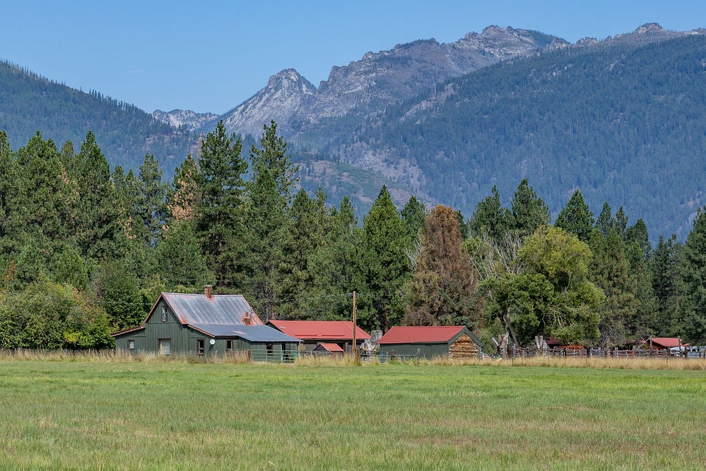 2032 Middle Bear Creek Road Victor, MT 59875 - Photo 2 of 66 Gallery Image 2