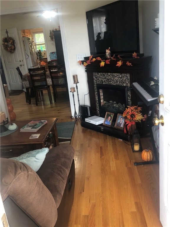 1233 Mendon Road Cumberland, RI 02864 - Photo 5 of 13