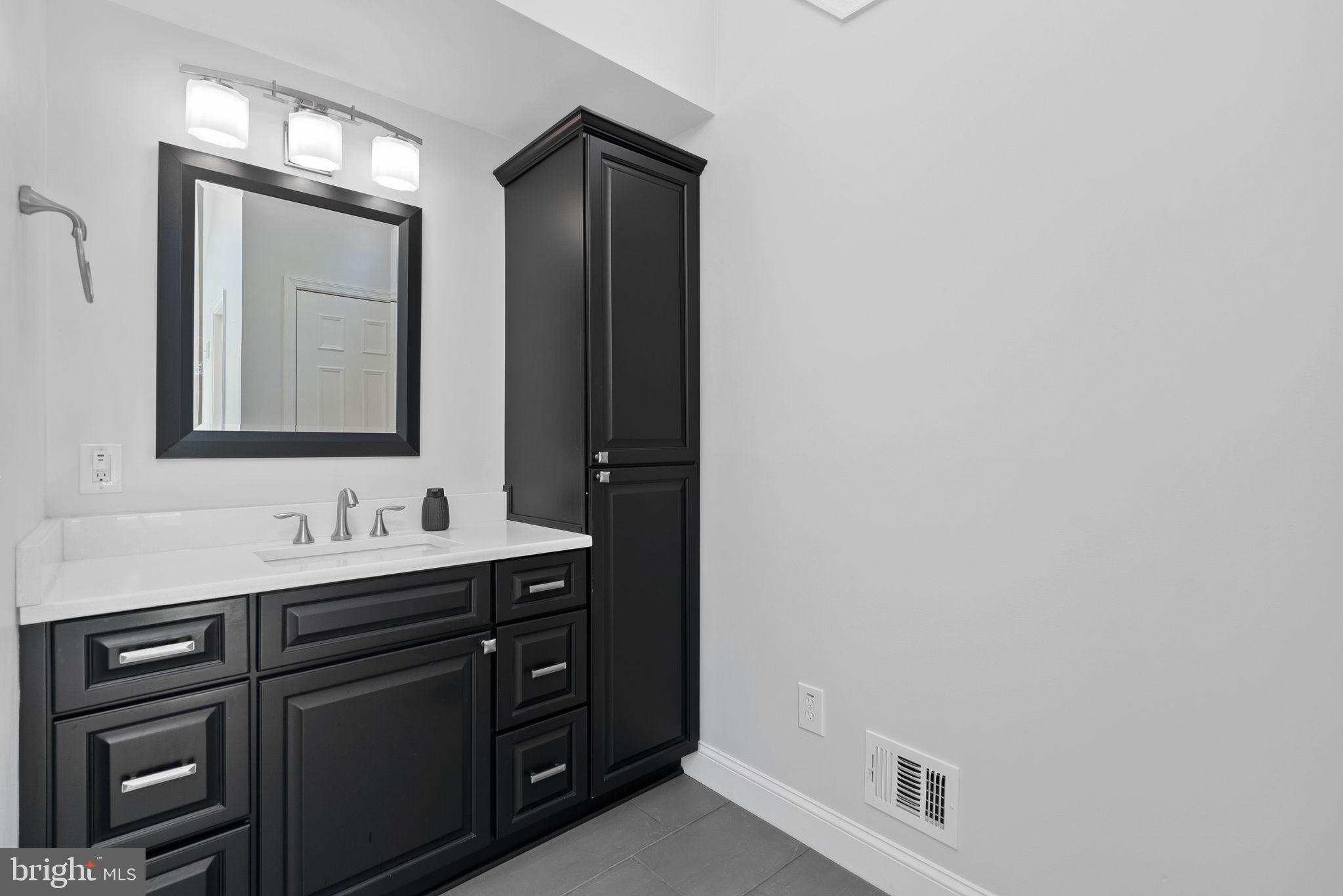 4 Moss Road Sterling, VA 20165 - Photo 43 of 62 Gallery Image 43