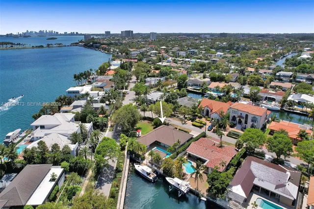 $16,000 | 13015 Biscayne Island Terrace, North Miami, FL 33181