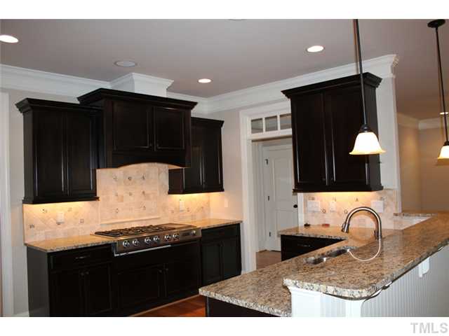 2632 Peachleaf Street Raleigh, NC 27614 - Photo 5 of 25 Gallery Image 5