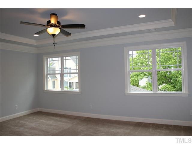 2632 Peachleaf Street Raleigh, NC 27614 - Photo 10 of 25 Gallery Image 10