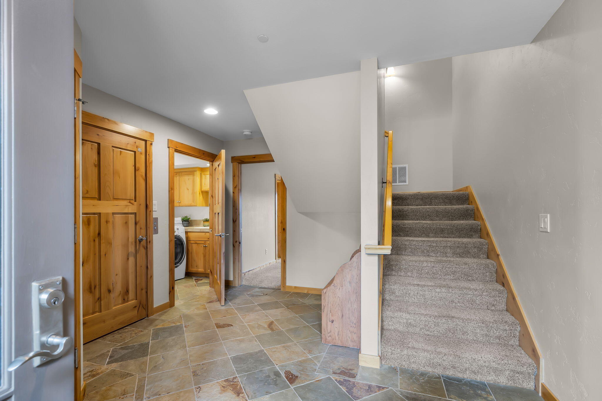 601 Southwest Otter Way Bend, OR 97702 - Photo 47 of 58