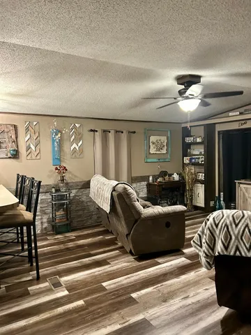 $118,000 | 537 2nd Street North, Greenbush, MN 56726