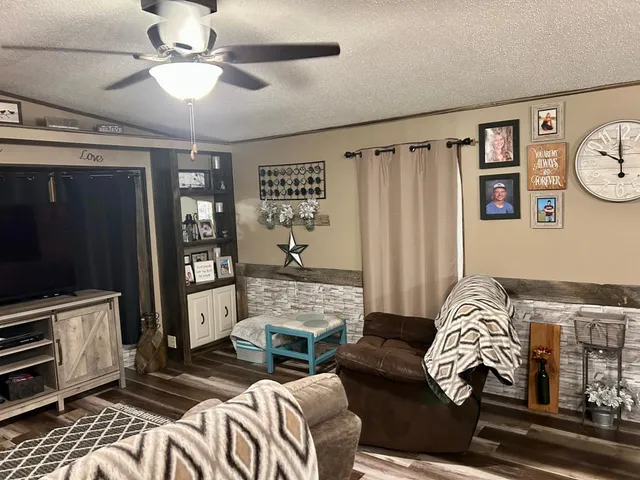 $118,000 | 537 2nd Street North, Greenbush, MN 56726