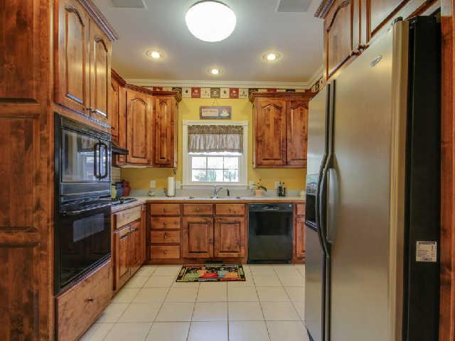 1736 Stop 30 Road Hendersonville, TN 37075 - Photo 8 of 20 Kitchen conveniently located near garage entry. Includes heated floor!