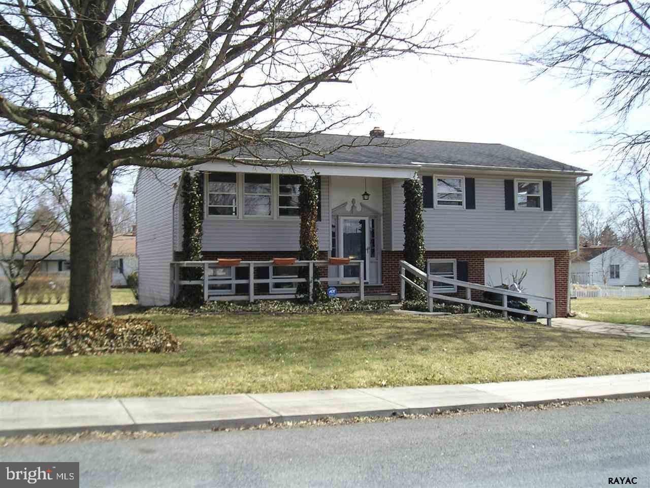 122 Rodes Avenue Gettysburg, PA 17325 - Photo 2 of 18 Gallery Image 2