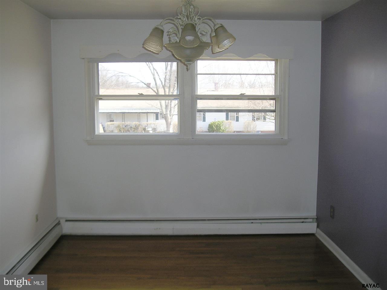 122 Rodes Avenue Gettysburg, PA 17325 - Photo 12 of 18 Gallery Image 12