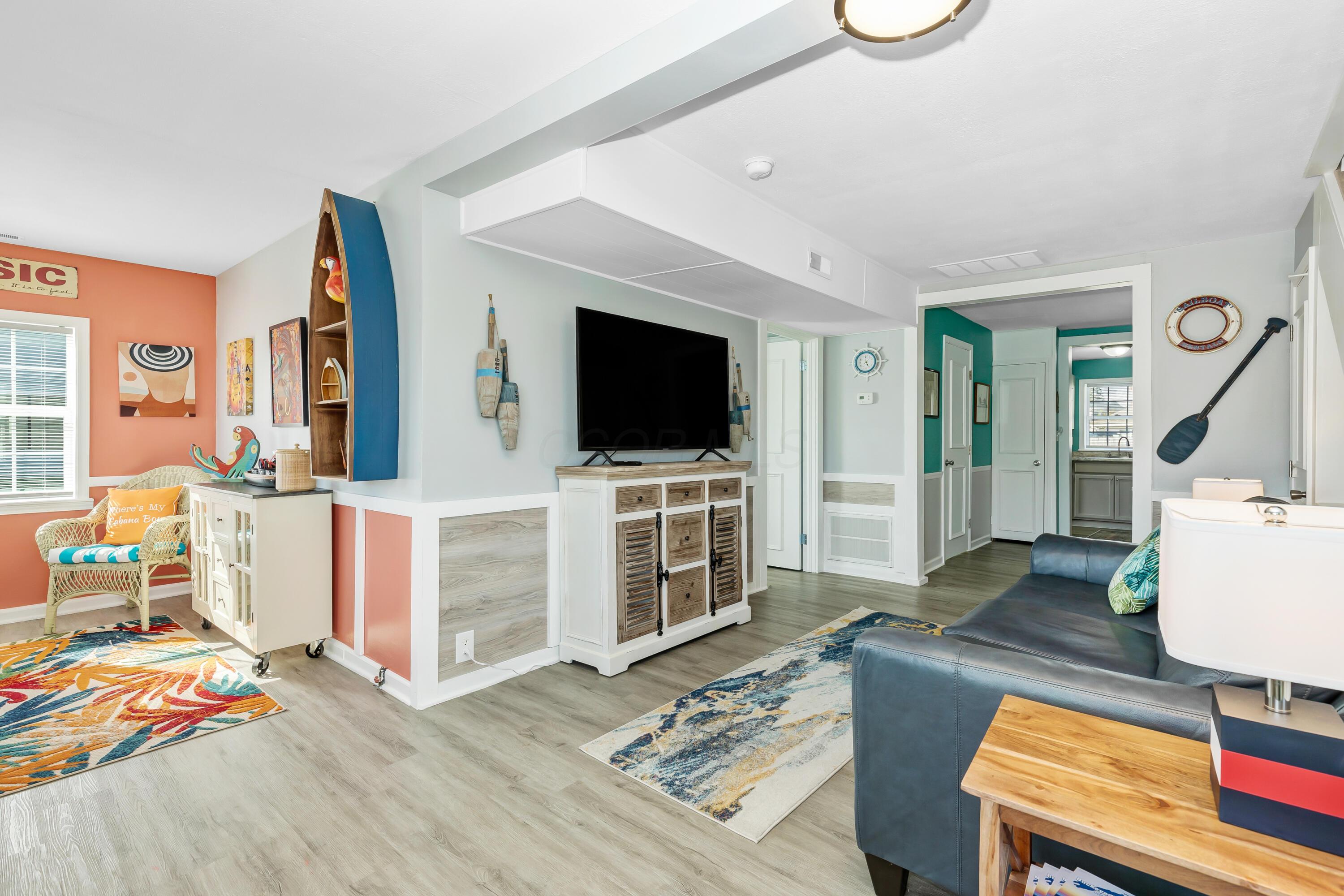 7-LivingRoom