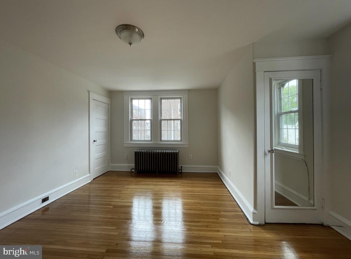 149 Long Lane Upper Darby, PA 19082 - Photo 21 of 29