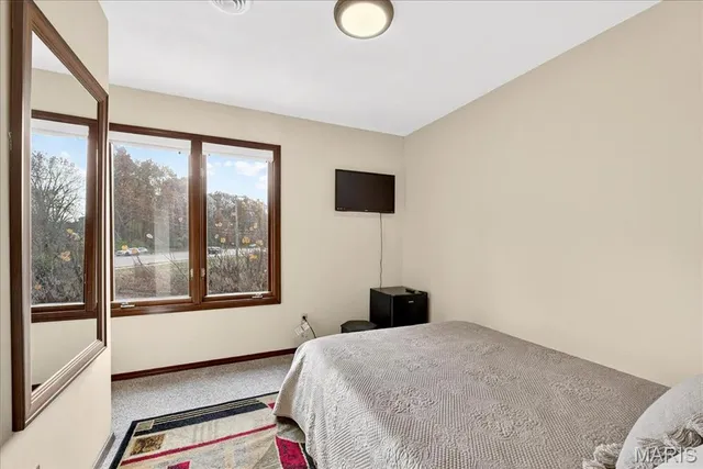 $400,000 | 6589 Oak Hill Manor, Glen Carbon, IL 62034