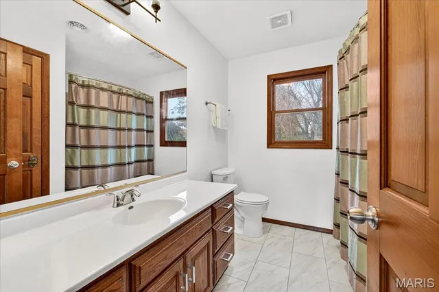 $400,000 | 6589 Oak Hill Manor, Glen Carbon, IL 62034