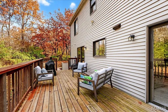 $400,000 | 6589 Oak Hill Manor, Glen Carbon, IL 62034