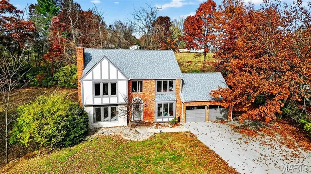 $400,000 | 6589 Oak Hill Manor, Glen Carbon, IL 62034