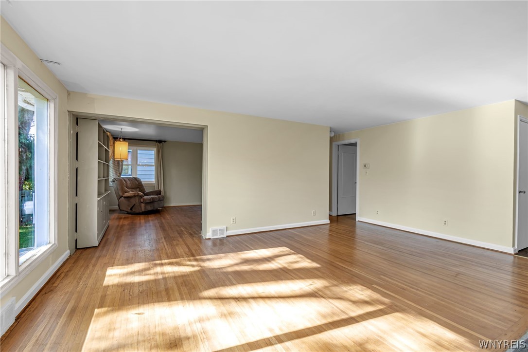 271 Getzville Road Amherst, NY 14226 - Photo 15 of 41