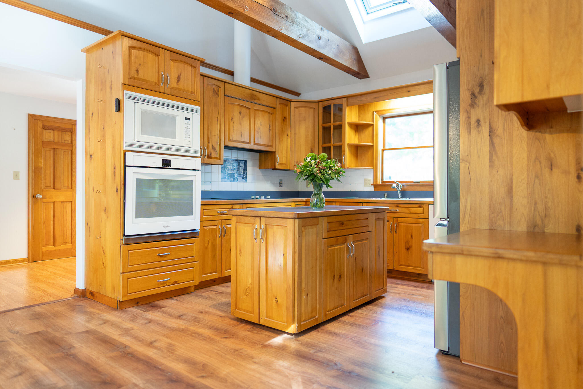 20 Kittiwake Lane Eastham, MA 02642 - Photo 13 of 75 kitchen showing entry way