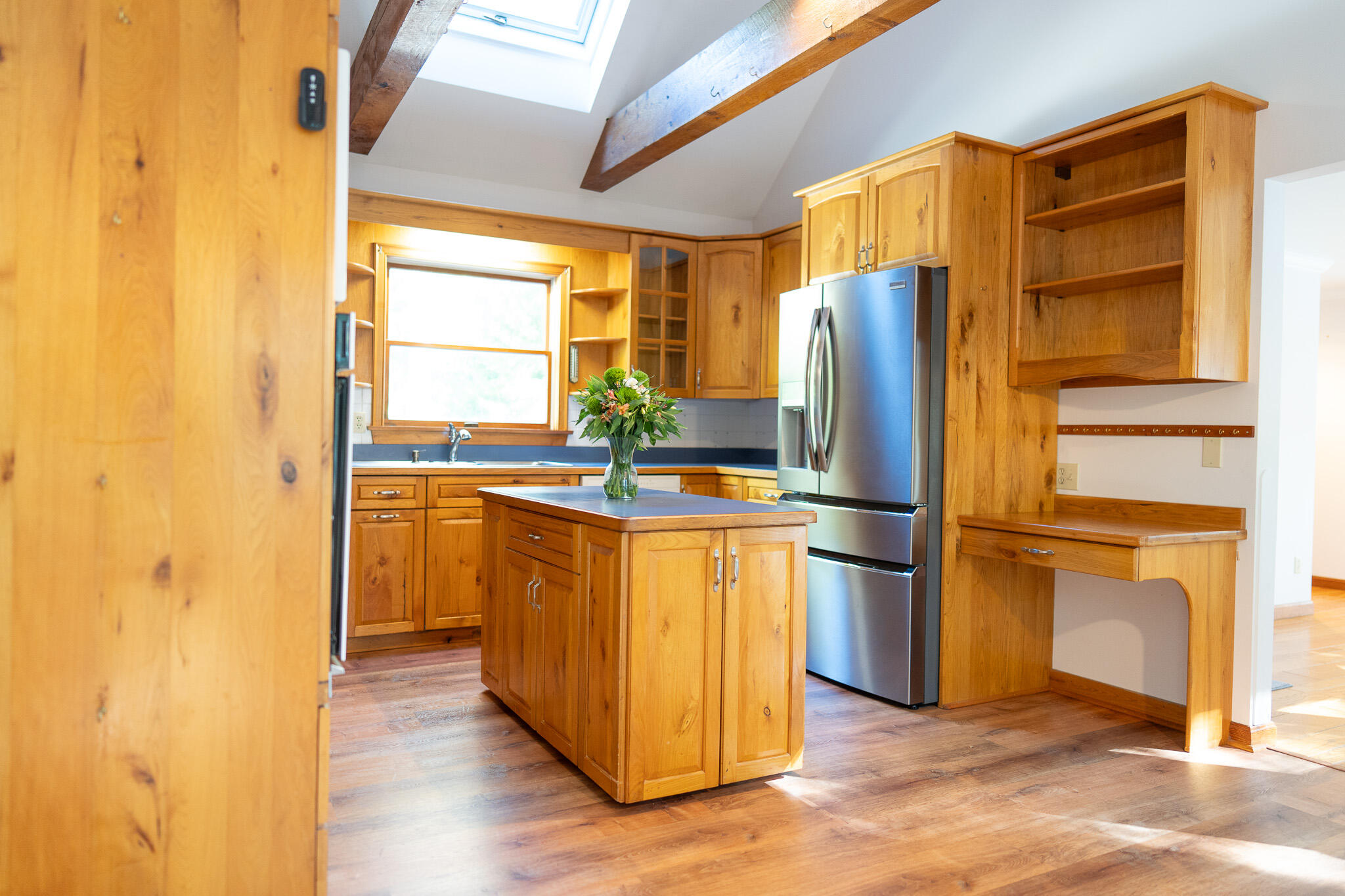 20 Kittiwake Lane Eastham, MA 02642 - Photo 14 of 75 a kitchen with stainless steel appliances a refrigerator and a stove