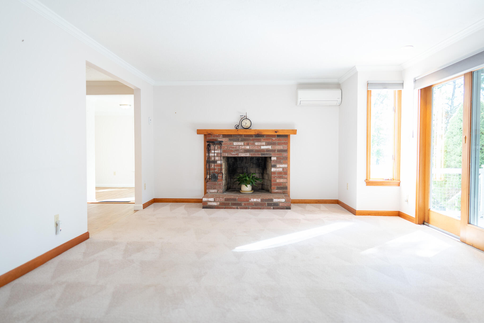 20 Kittiwake Lane Eastham, MA 02642 - Photo 25 of 75 a view of an empty room with a fireplace