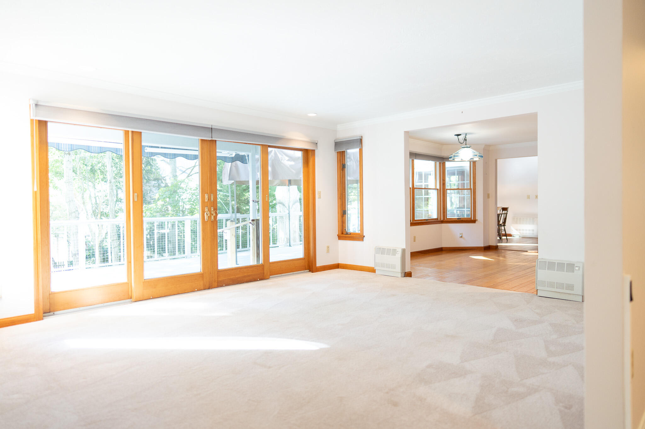 20 Kittiwake Lane Eastham, MA 02642 - Photo 27 of 75 a view of an empty room with a window