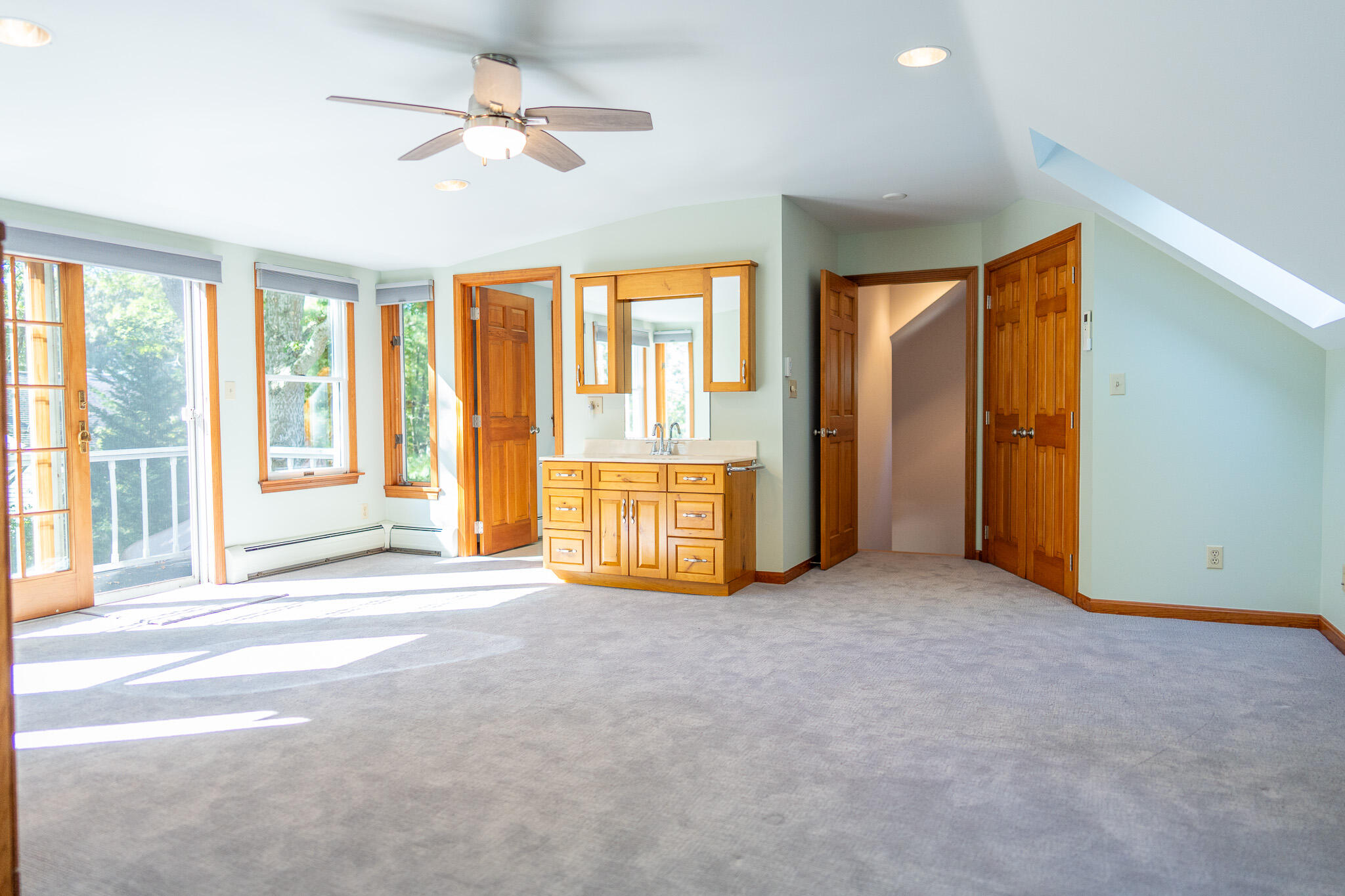 20 Kittiwake Lane Eastham, MA 02642 - Photo 43 of 75 a view of an empty room with a window