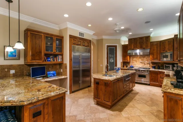 $3,200,000 | 13570 Summit Circle, Poway, CA 92064