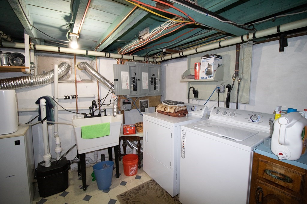 9 Spring Street Webster, MA 01570 - Photo 21 of 29