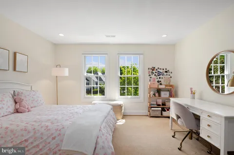 $2,600,000 | 7009 Symphony Court, McLean, VA 22101