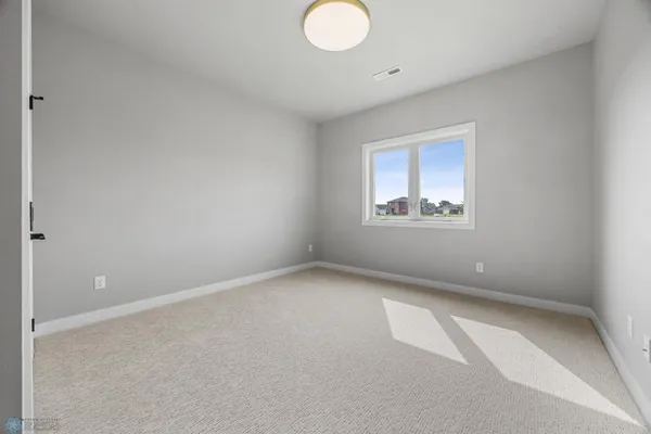 $415,000 | 106 Pine Drive, Hankinson, ND 58041