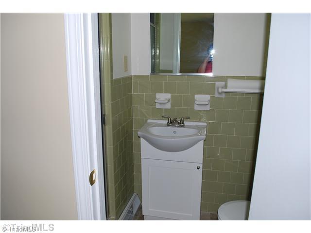 155 Madison Road Mocksville, NC 27028 - Photo 8 of 10 Master Bath/Spa. Master bath has separate shower.